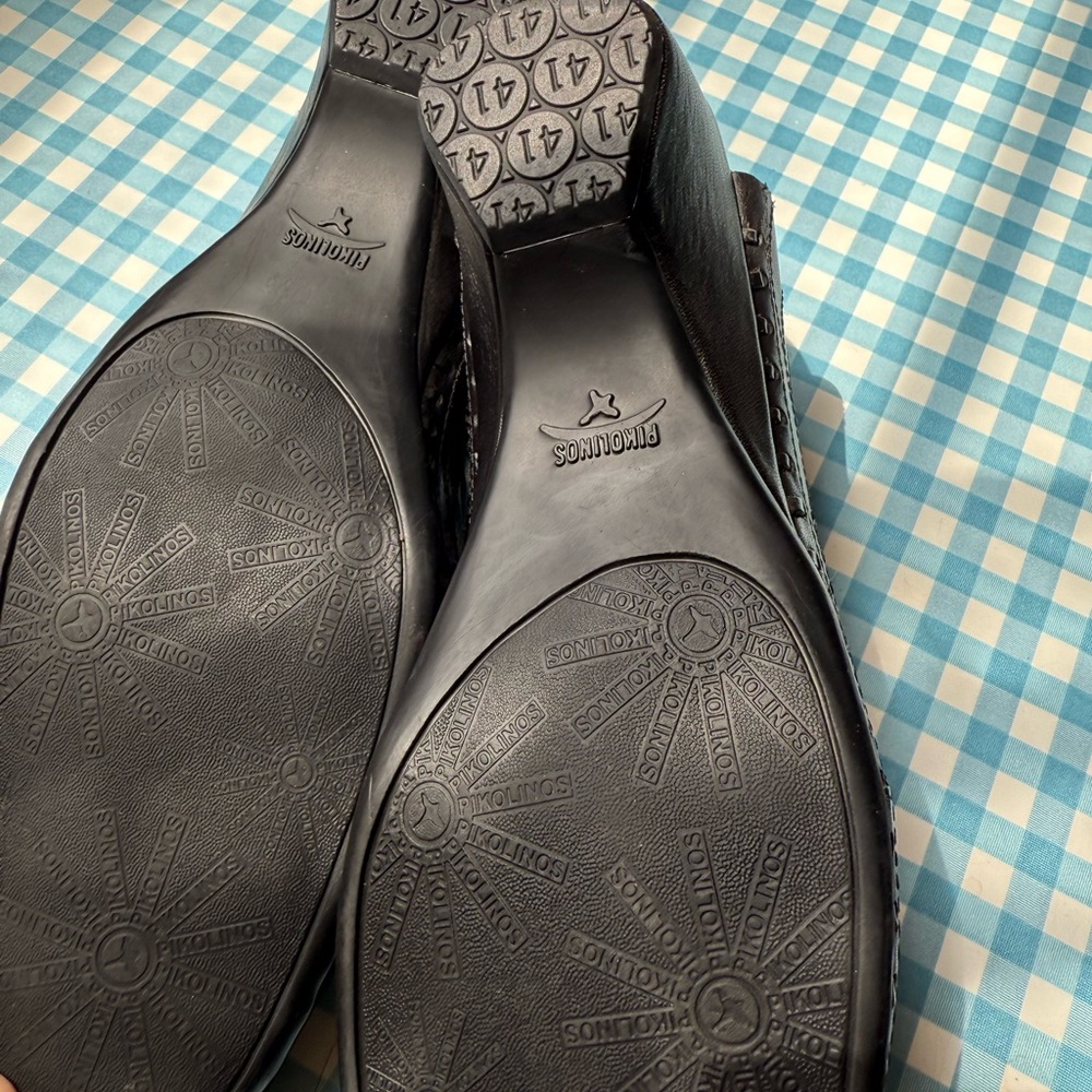 Gorgeous Pikolinos Women Size EU41/US10-10.5 NWOB Black Leather Cutout Shoes - Picture 4 of 8